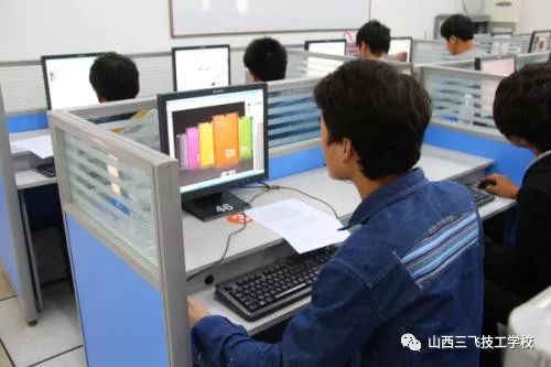 嵐縣初高中畢業生福音 計算機技術開發專業，畢業即就業，入學即簽合同